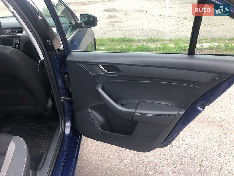 Лифтбек Skoda Rapid 2016 в Киеве фото 5 Лифтбек Skoda Rapid 2016 в Киеве