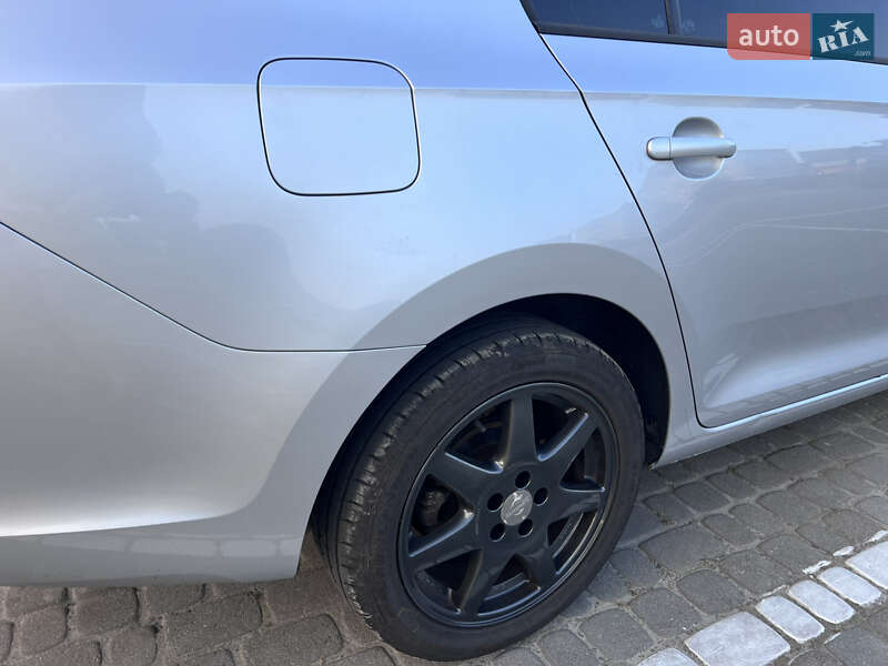 Лифтбек Skoda Rapid 2012 в Львове