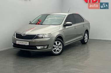 Лифтбек Skoda Rapid 2013 в Киеве