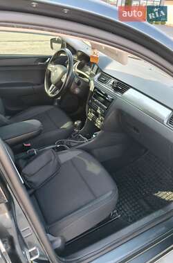 Лифтбек Skoda Rapid 2014 в 