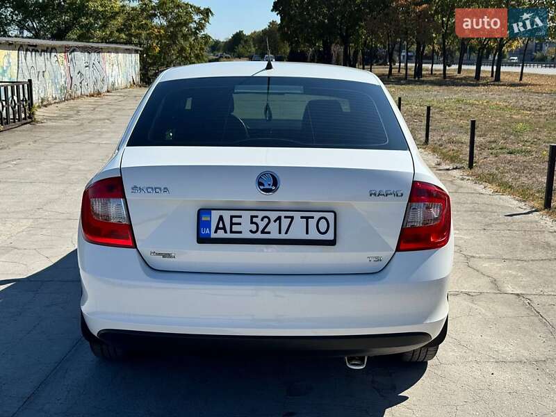 Лифтбек Skoda Rapid 2013 в Днепре