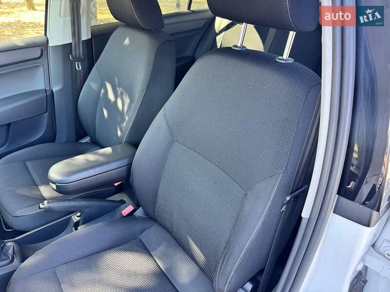 Лифтбек Skoda Rapid 2013 в Днепре
