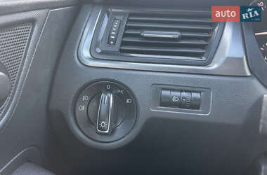Лифтбек Skoda Rapid 2015 в 