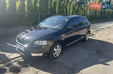 Хэтчбек Skoda Rapid 2015 в Черновцах