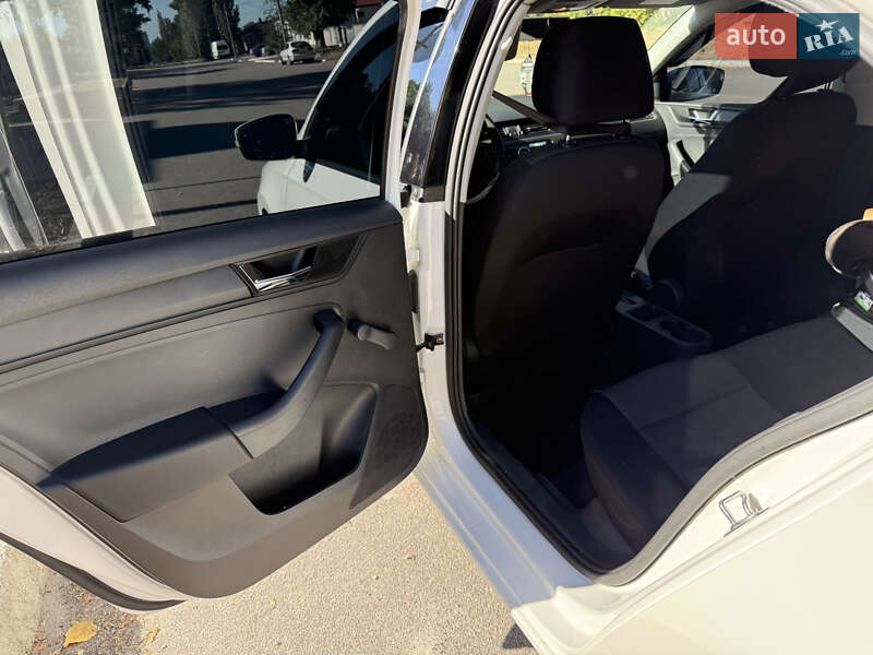 Лифтбек Skoda Rapid 2018 в Кропивницком фото 17 Лифтбек Skoda Rapid 2018 в Кропивницком