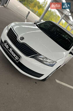 Лифтбек Skoda Rapid 2015 в 