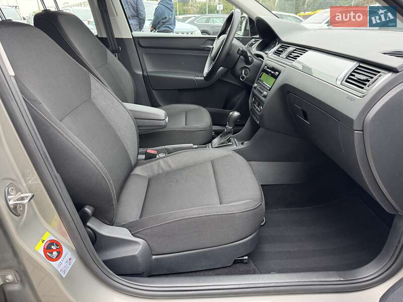 Лифтбек Skoda Rapid 2015 в Киеве