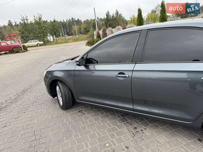 Ліфтбек Skoda Rapid 2017 в Києві фото 20 Ліфтбек Skoda Rapid 2017 в Києві