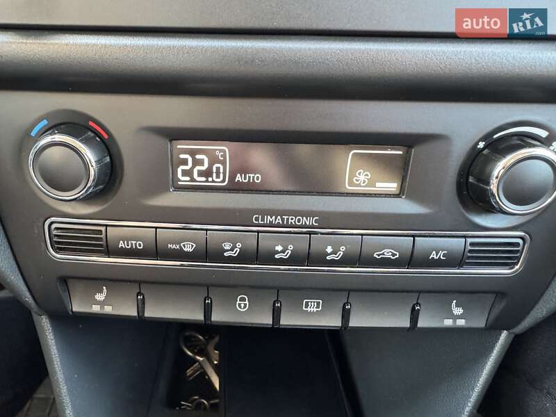 Лифтбек Skoda Rapid 2013 в Краматорске фото 29 Лифтбек Skoda Rapid 2013 в Краматорске