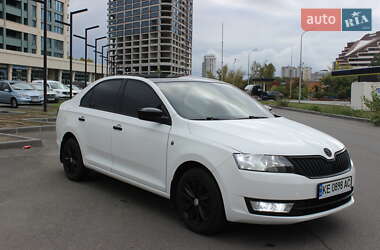 Лифтбек Skoda Rapid 2013 в 