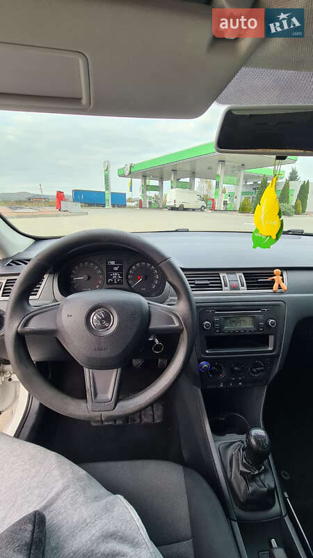 Хэтчбек Skoda Rapid 2014 в Тячеве фото 11 Хэтчбек Skoda Rapid 2014 в Тячеве
