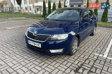 Ліфтбек Skoda Rapid 2015 в  фото 2 Ліфтбек Skoda Rapid 2015 в