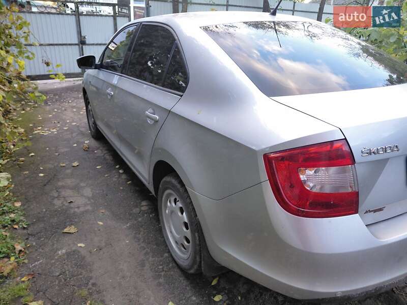 Хэтчбек Skoda Rapid 2014 в Львове