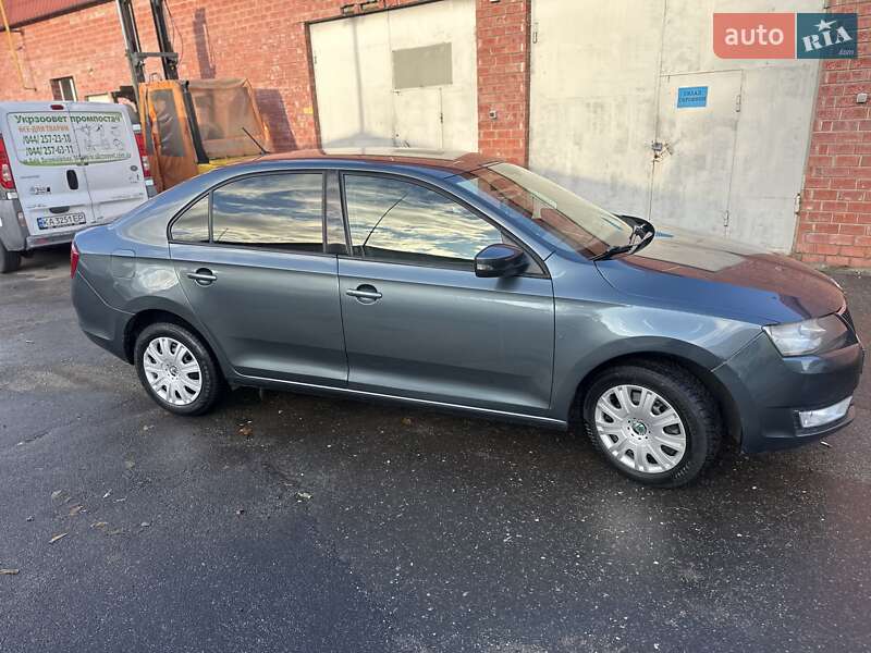 Лифтбек Skoda Rapid 2017 в Киеве