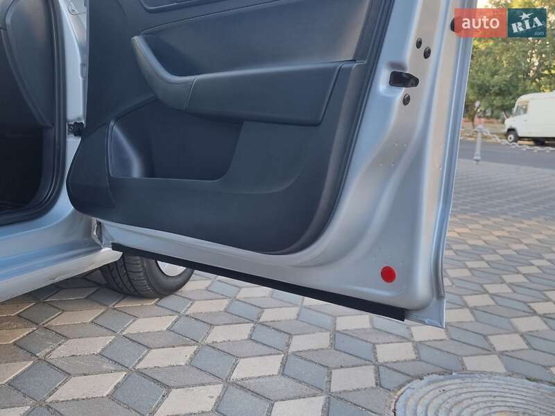 Лифтбек Skoda Rapid 2013 в Одессе