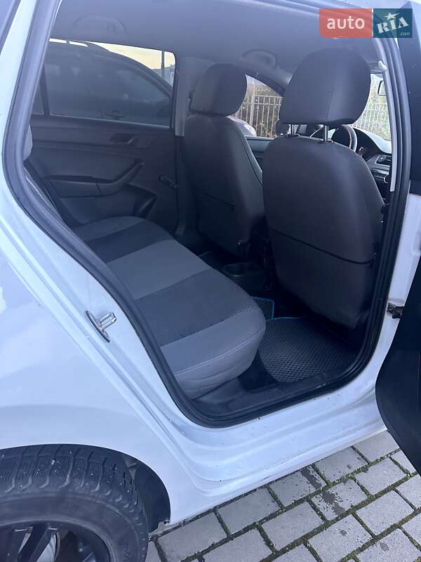 Хетчбек Skoda Rapid 2016 в Хусті