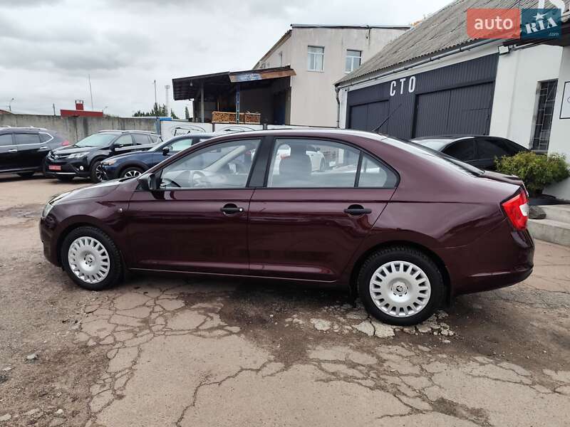 Лифтбек Skoda Rapid 2013 в Чернигове фото 8 Лифтбек Skoda Rapid 2013 в Чернигове