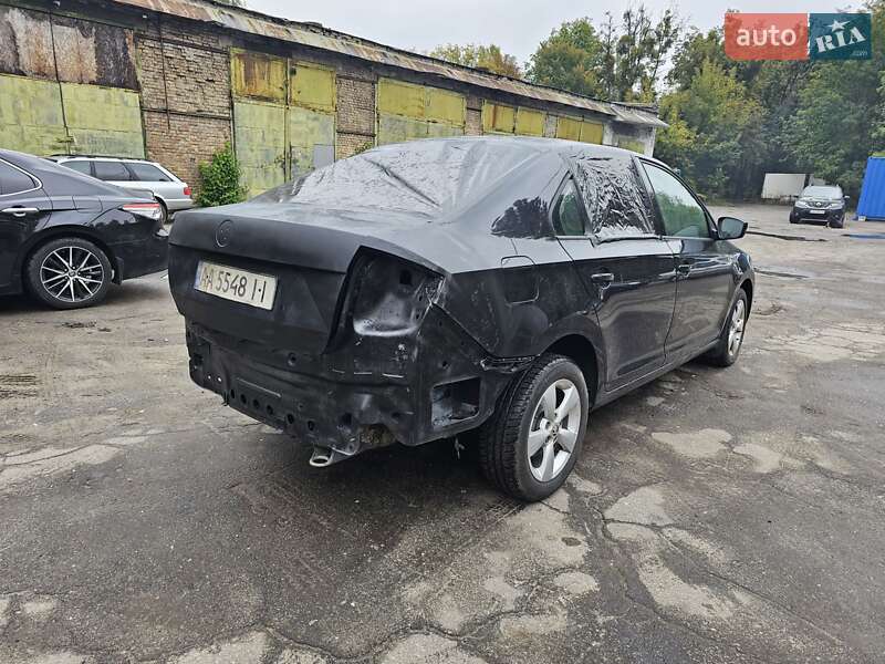 Лифтбек Skoda Rapid 2013 в Киеве