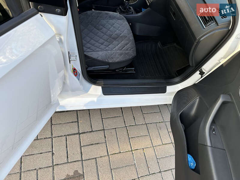 Ліфтбек Skoda Rapid 2013 в Києві