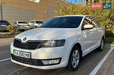 Лифтбек Skoda Rapid 2013 в Киеве
