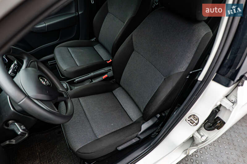 Седан Skoda Rapid 2018 в Киеве фото 7 Седан Skoda Rapid 2018 в Киеве