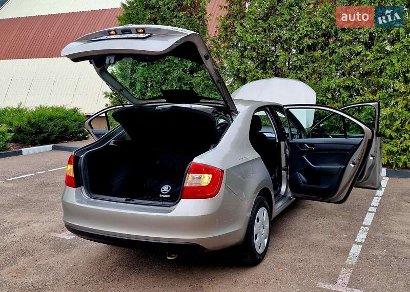 Лифтбек Skoda Rapid 2013 в Песочине