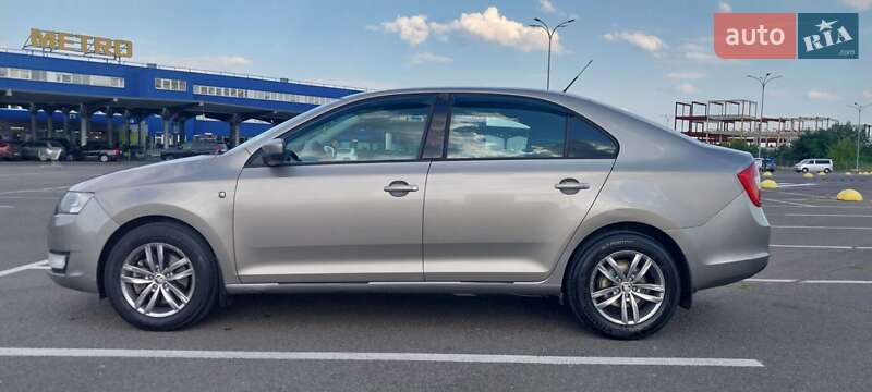 Лифтбек Skoda Rapid 2013 в Киеве