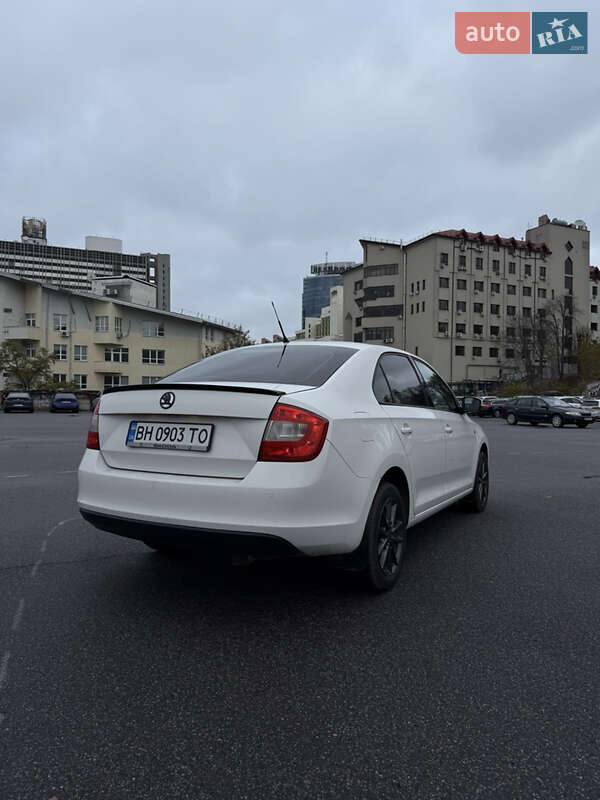 Лифтбек Skoda Rapid 2014 в Киеве фото 12 Лифтбек Skoda Rapid 2014 в Киеве