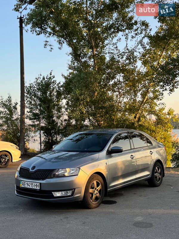 Ліфтбек Skoda Rapid 2013 в Дніпрі фото 3 Ліфтбек Skoda Rapid 2013 в Дніпрі