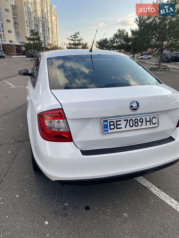 Лифтбек Skoda Rapid 2013 в Николаеве фото 4 Лифтбек Skoda Rapid 2013 в Николаеве