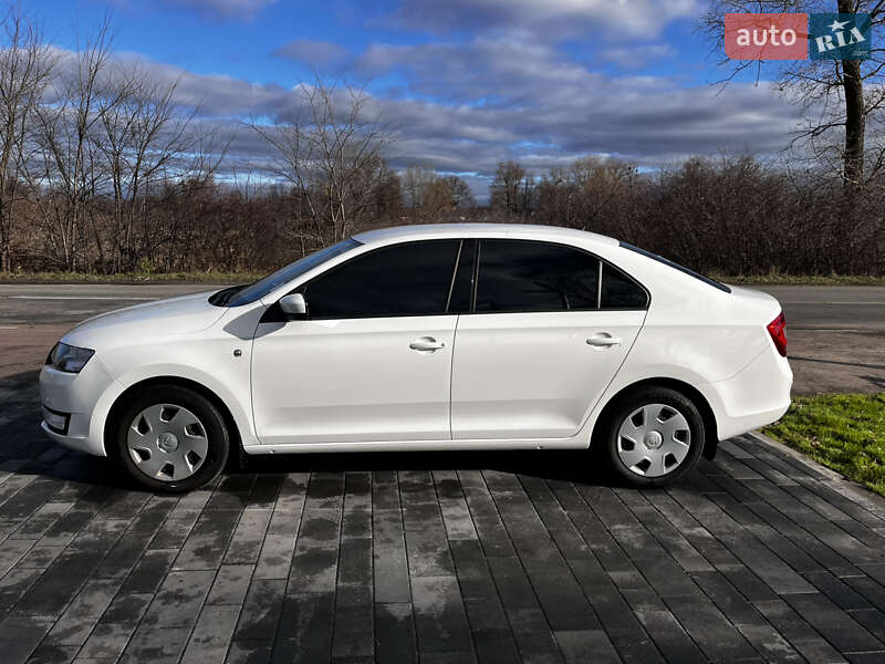 Лифтбек Skoda Rapid 2015 в Киеве фото 8 Лифтбек Skoda Rapid 2015 в Киеве