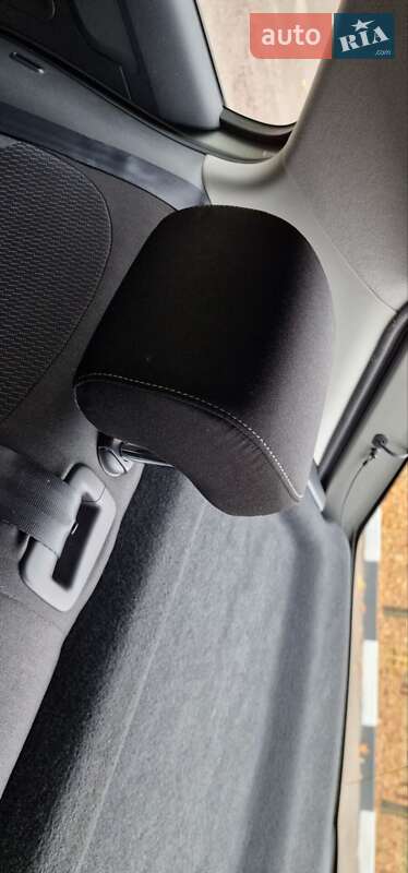 Лифтбек Skoda Rapid 2013 в Песочине фото 35 Лифтбек Skoda Rapid 2013 в Песочине