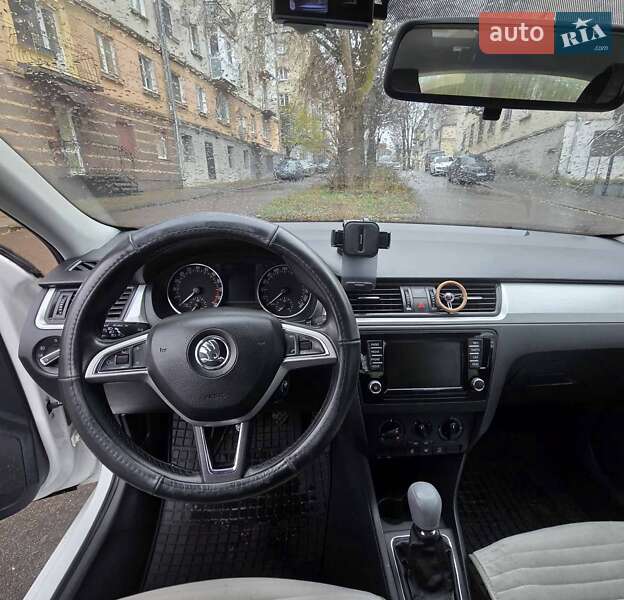 Ліфтбек Skoda Rapid 2015 в Тернополі