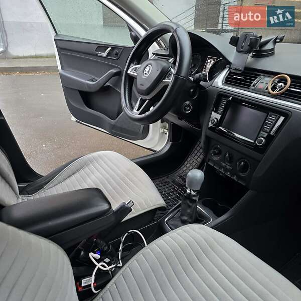 Ліфтбек Skoda Rapid 2015 в Тернополі