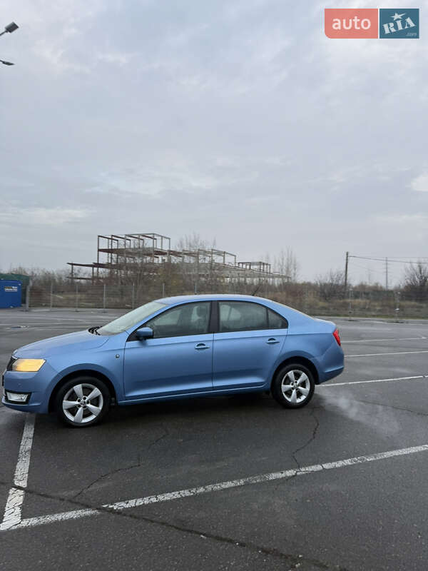 Лифтбек Skoda Rapid 2013 в Киеве фото 16 Лифтбек Skoda Rapid 2013 в Киеве