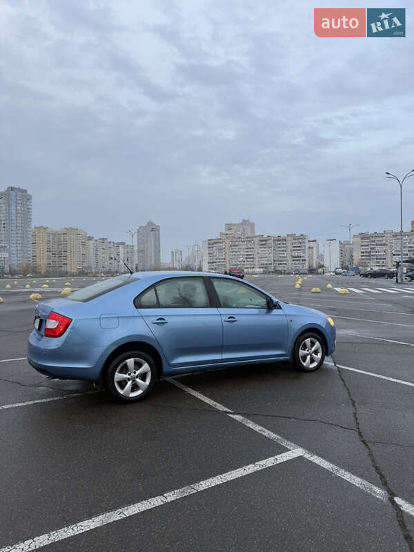 Лифтбек Skoda Rapid 2013 в Киеве фото 26 Лифтбек Skoda Rapid 2013 в Киеве