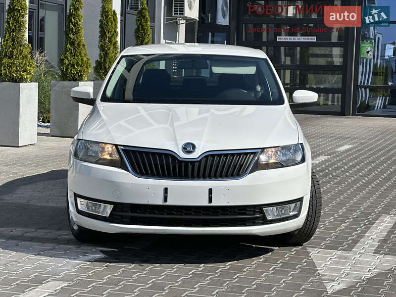 Лифтбек Skoda Rapid 2013 в Ровно