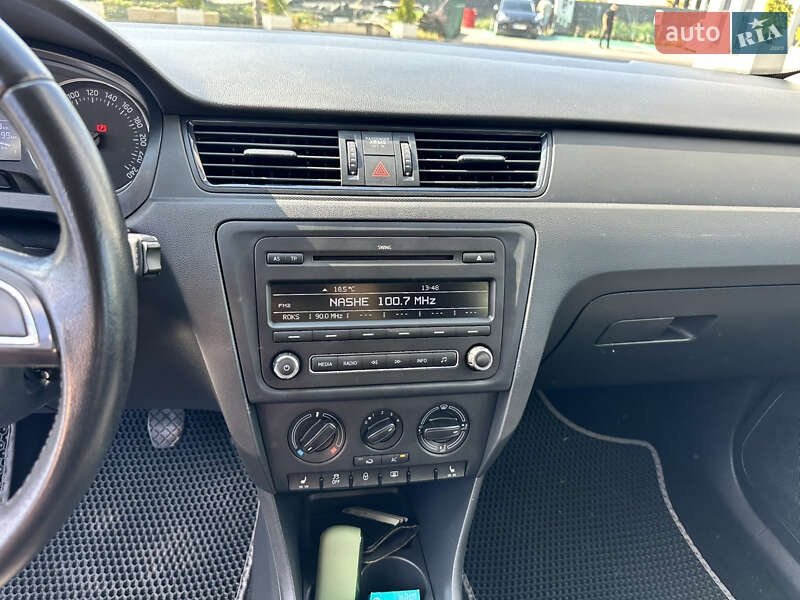 Лифтбек Skoda Rapid 2013 в Ровно