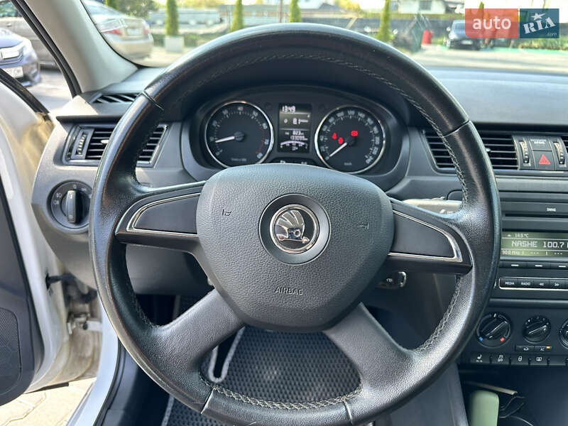 Лифтбек Skoda Rapid 2013 в Ровно