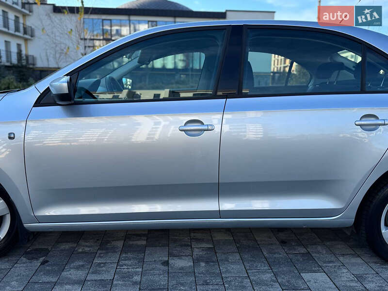 Хэтчбек Skoda Rapid 2013 в Мукачево