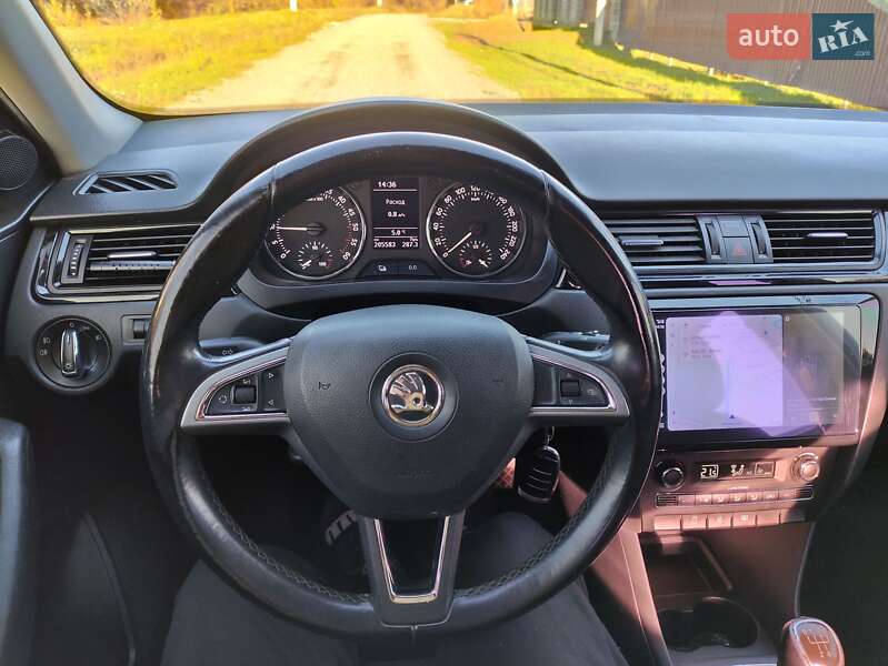 Ліфтбек Skoda Rapid 2014 в Ужгороді