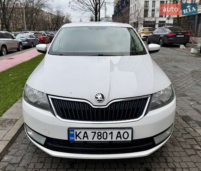 Лифтбек Skoda Rapid 2016 в Киеве