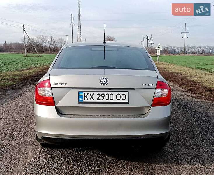 Лифтбек Skoda Rapid 2013 в Кегичевке