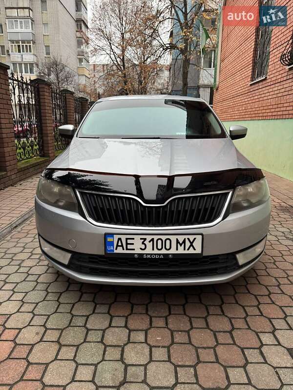Лифтбек Skoda Rapid 2013 в Днепре