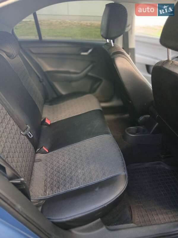 Лифтбек Skoda Rapid 2014 в Днепре