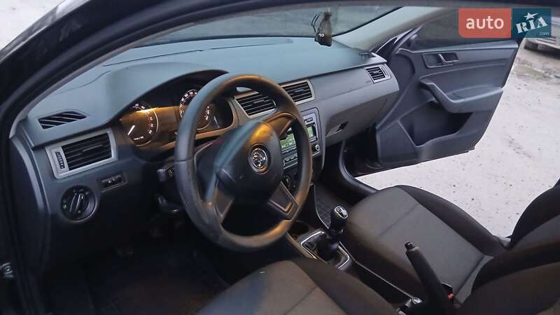 Лифтбек Skoda Rapid 2015 в Тернополе фото 49 Лифтбек Skoda Rapid 2015 в Тернополе