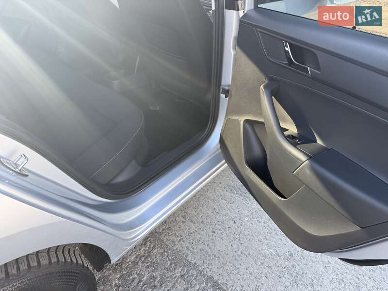 Ліфтбек Skoda Rapid 2012 в Ужгороді