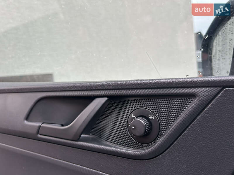 Лифтбек Skoda Rapid 2013 в Тячеве