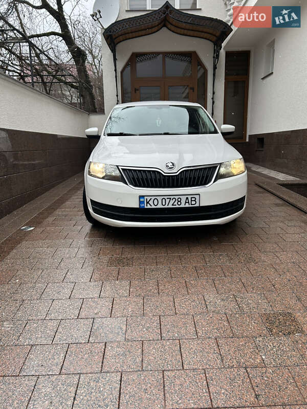 Лифтбек Skoda Rapid 2013 в Тячеве
