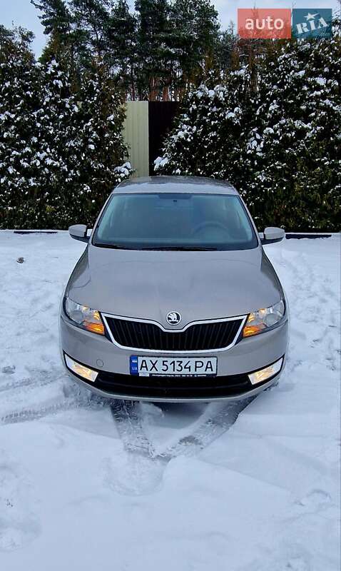 Лифтбек Skoda Rapid 2013 в Песочине